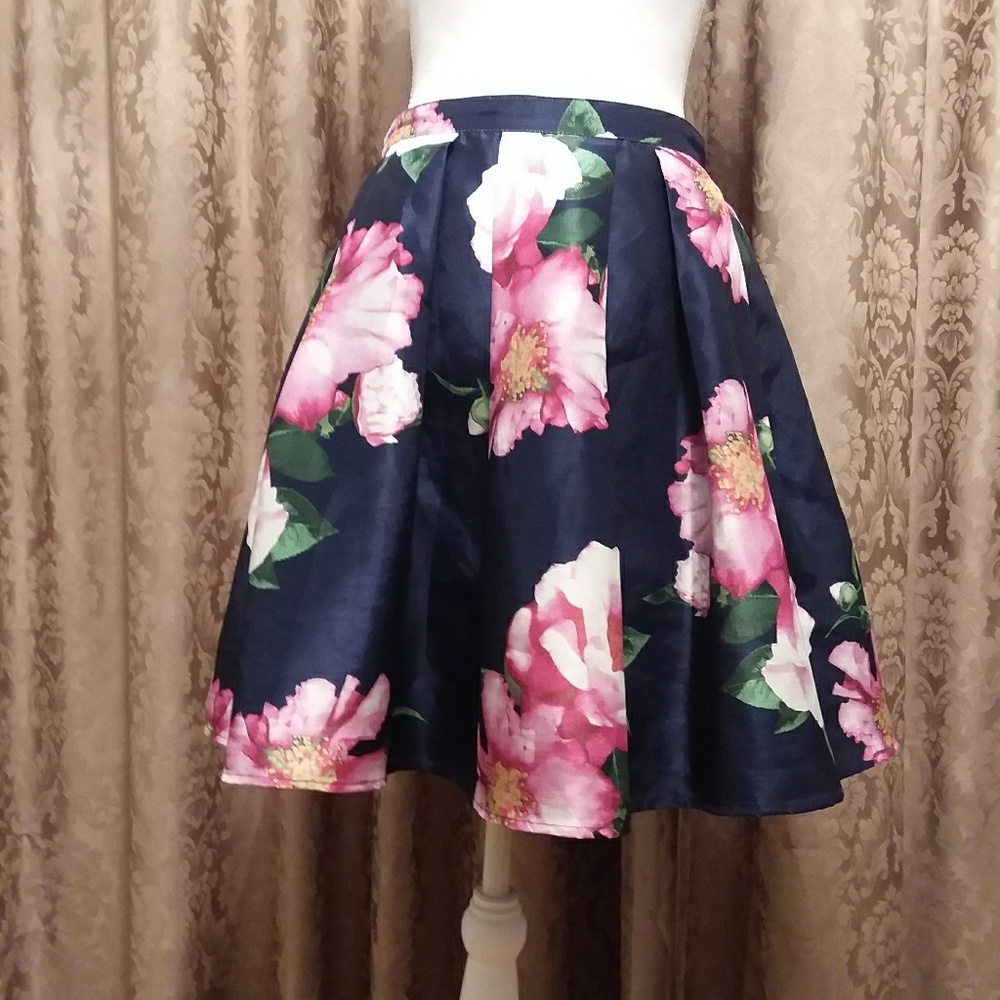 Sequin Hearts, floral printed flair skirt